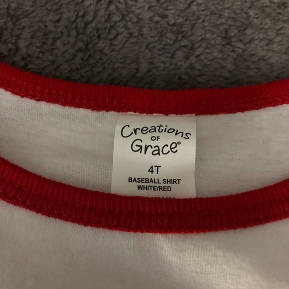 White with red sleeves tshirt - Picture 3 of 4